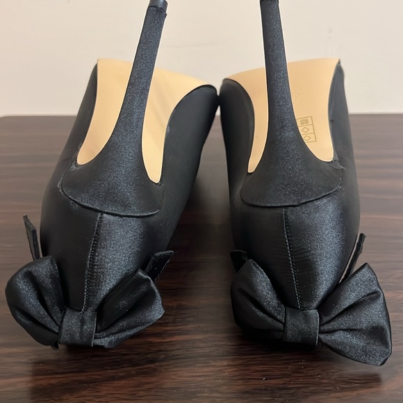 Black Satin Like High Heels with Bow Size 9 - Picture 6 of 9